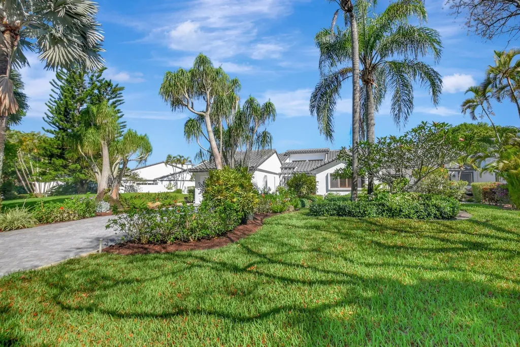79 Hampshire Lane Boynton Beach FL 33436