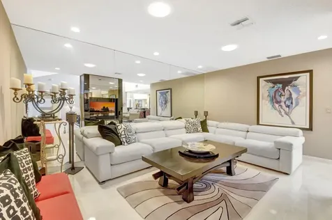 79 Hampshire Lane Boynton Beach FL 33436