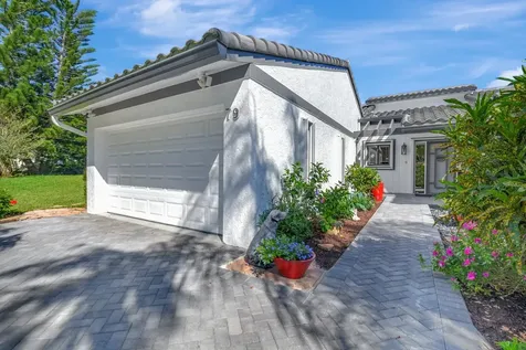 79 Hampshire Lane Boynton Beach FL 33436