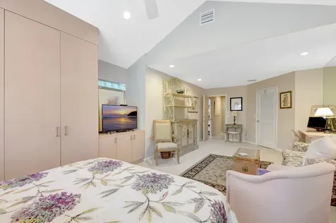 79 Hampshire Lane Boynton Beach FL 33436