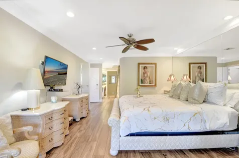 79 Hampshire Lane Boynton Beach FL 33436
