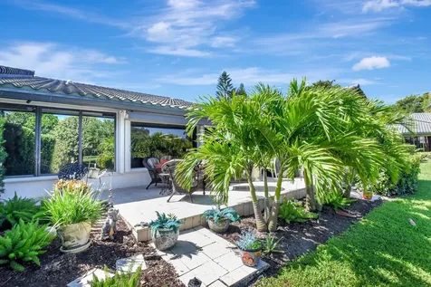 79 Hampshire Lane Boynton Beach FL 33436