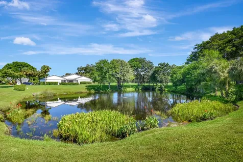79 Hampshire Lane Boynton Beach FL 33436