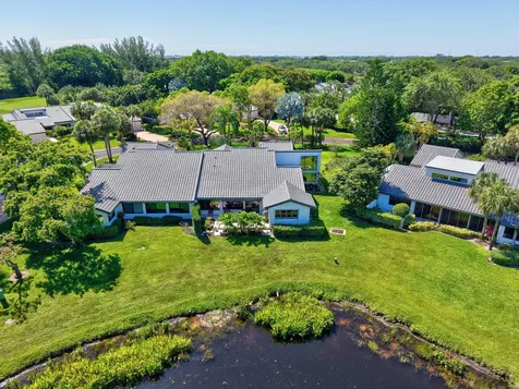 79 Hampshire Lane Boynton Beach FL 33436
