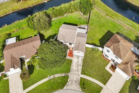 9855 Robins Nest Road Boca Raton FL 33496