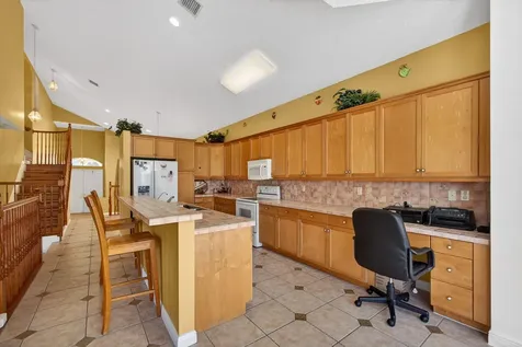 2008 Reston Circle Royal Palm Beach FL 33411