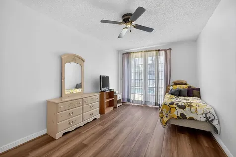 2008 Reston Circle Royal Palm Beach FL 33411