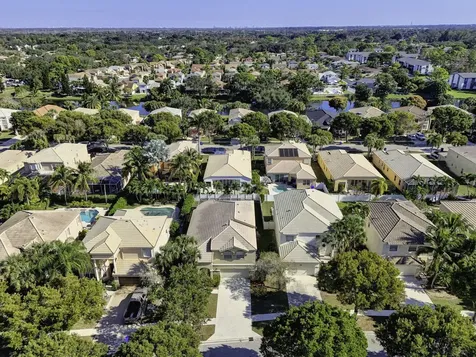 2008 Reston Circle Royal Palm Beach FL 33411