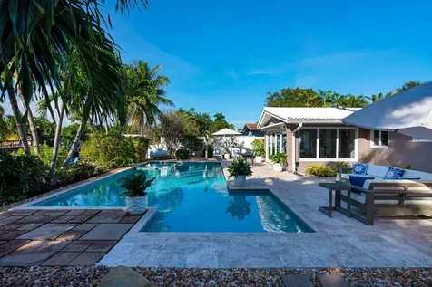2301 Ne 15th Terrace Wilton Manors FL 33305