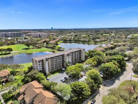 3300 W Rolling Hills Circle Davie FL 33328