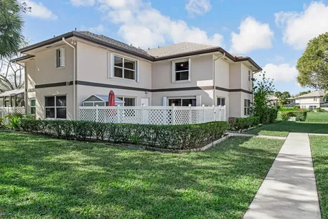 7 Amherst Court Royal Palm Beach FL 33411