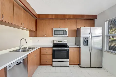 7 Amherst Court Royal Palm Beach FL 33411