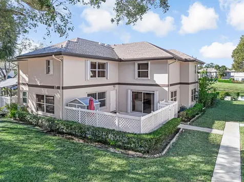 7 Amherst Court Royal Palm Beach FL 33411