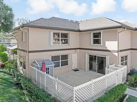 7 Amherst Court Royal Palm Beach FL 33411