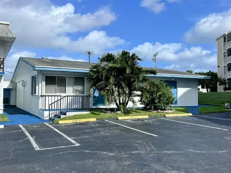 2400 Lake Osborne Drive Lake Worth Beach FL 33461