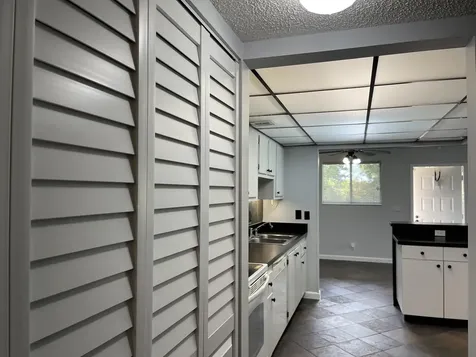 1850 Fairview Villas Drive Palm Springs FL 33406