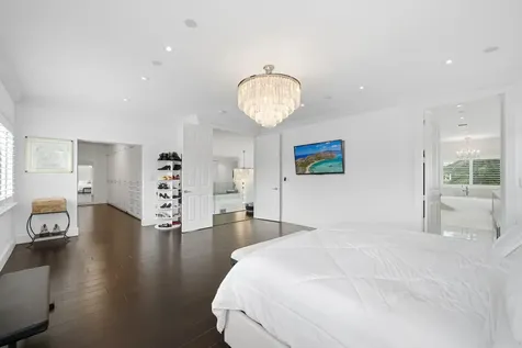 16430 Ne 30th Avenue North Miami Beach FL 33160