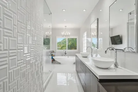 16430 Ne 30th Avenue North Miami Beach FL 33160