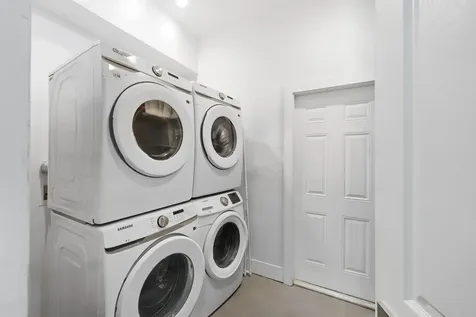 16430 Ne 30th Avenue North Miami Beach FL 33160