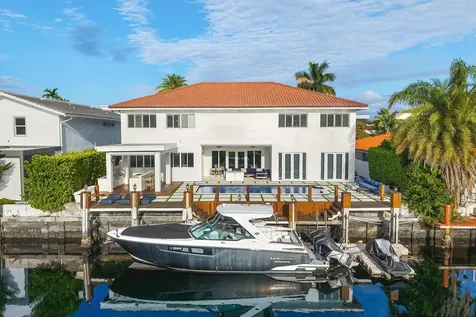16430 Ne 30th Avenue North Miami Beach FL 33160