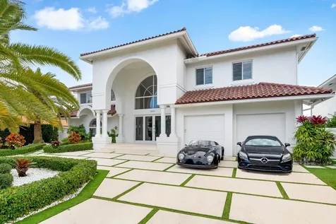 16430 Ne 30th Avenue North Miami Beach FL 33160