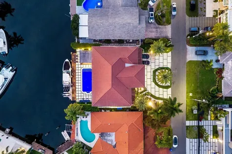 16430 Ne 30th Avenue North Miami Beach FL 33160