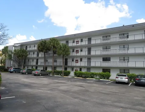 9233 SW 8th Street Boca Raton FL 33428