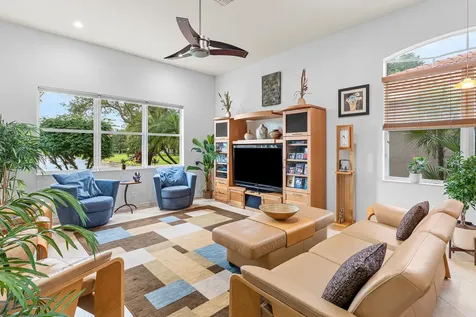 8672 Via Avellino Lake Worth FL 33467