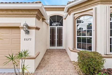 8672 Via Avellino Lake Worth FL 33467