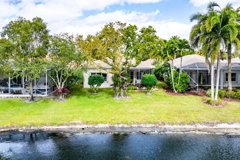 8672 Via Avellino Lake Worth FL 33467