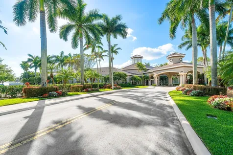 8672 Via Avellino Lake Worth FL 33467