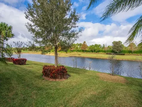 5255 Turtle Creek Circle Vero Beach FL 32967