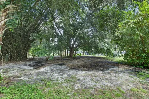 2340 B Road Loxahatchee Groves FL 33470