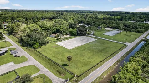 2340 B Road Loxahatchee Groves FL 33470