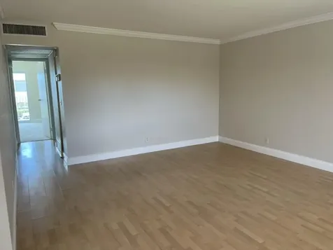 472 Saxony J Delray Beach FL 33446