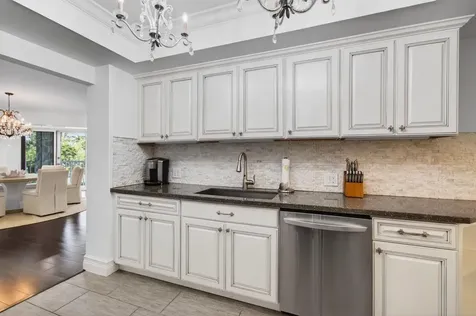 300 SE 5th Avenue Boca Raton FL 33432