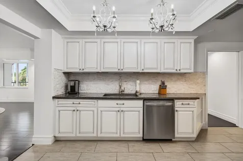 300 SE 5th Avenue Boca Raton FL 33432