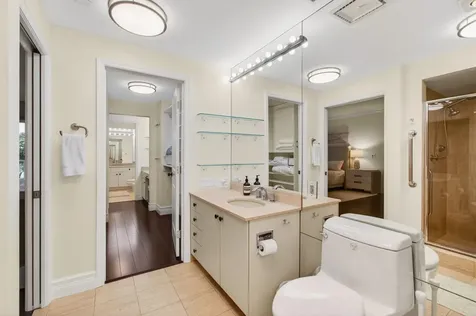 300 SE 5th Avenue Boca Raton FL 33432