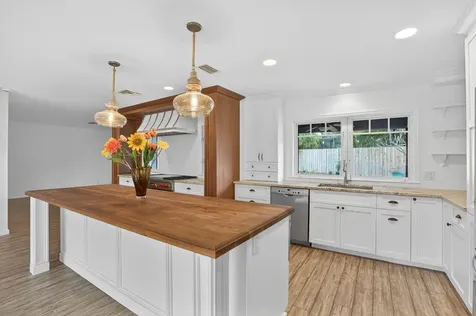 28 Hickory Hill Road Tequesta FL 33469