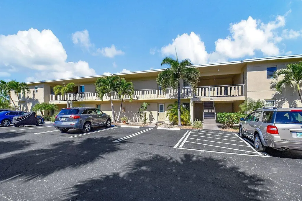 315 Circle Drive Boynton Beach FL 33435