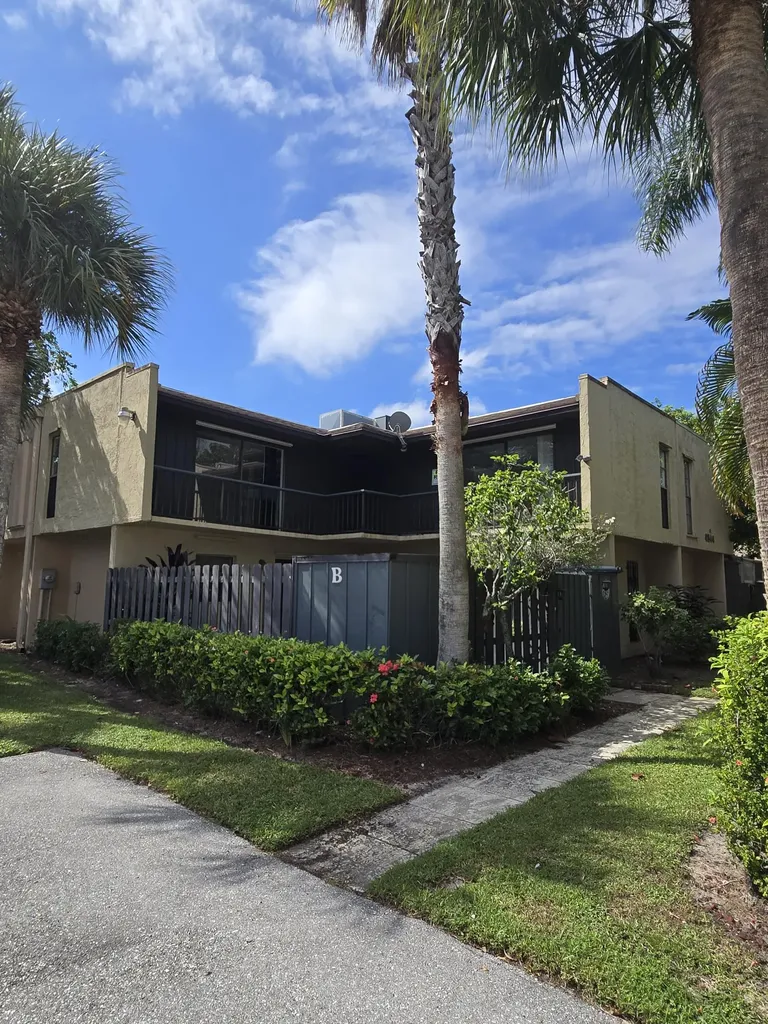 4844 Alder Drive West Palm Beach FL 33417