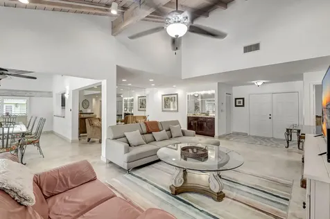 804 Foxpointe Circle Delray Beach FL 33445