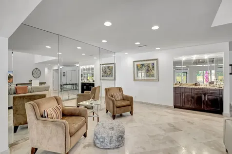 804 Foxpointe Circle Delray Beach FL 33445