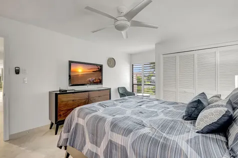 804 Foxpointe Circle Delray Beach FL 33445