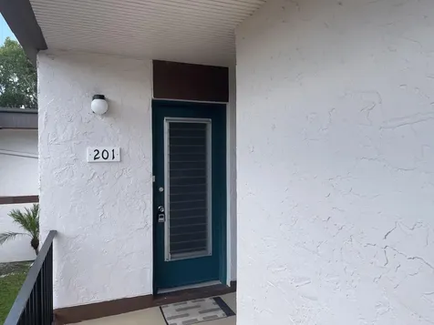 4 N Greenway Royal Palm Beach FL 33411
