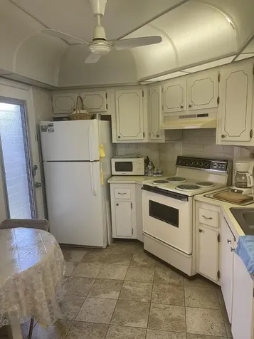 4 N Greenway Royal Palm Beach FL 33411