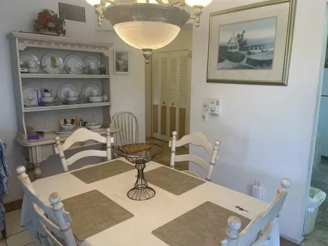 4 N Greenway Royal Palm Beach FL 33411