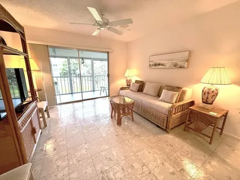 2702 Nassau Bend Coconut Creek FL 33066