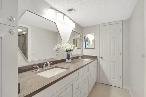 5059 N Highway A1a Hutchinson Island FL 34949