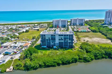 5059 N Highway A1a Hutchinson Island FL 34949